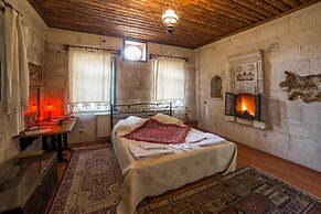 Oriental Cave Suites