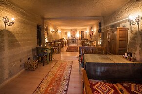 Oriental Cave Suites