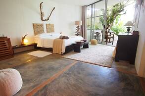 Bliss Hotel