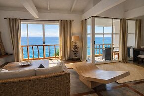 Bliss Hotel