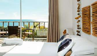 Bliss Hotel
