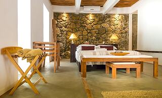 Bliss Hotel