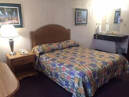 Pink Fountain Motor Inn