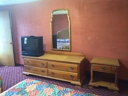 Pink Fountain Motor Inn