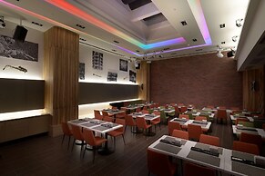 Golden Tulip Glory Fine Hotel