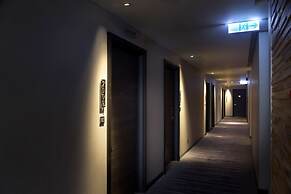 Golden Tulip Glory Fine Hotel