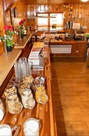 Hellisholar Cottages