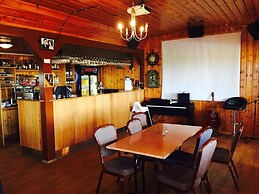 Hellisholar Cottages