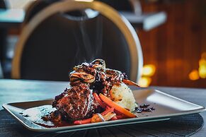 Hellisholar Cottages