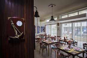 Hotel Paradiso