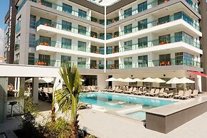 Green Garden Suites Hotel