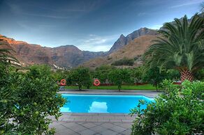 Hotel Rural Las Longueras