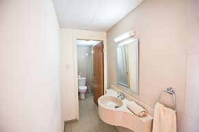 Anthea Hotel Apartments