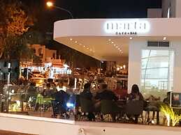 Anthea Hotel Apartments