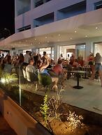 Anthea Hotel Apartments