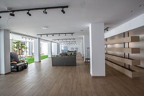 Anthea Hotel Apartments