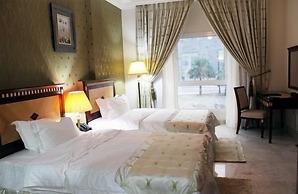 Pioneer Hotel Apartments