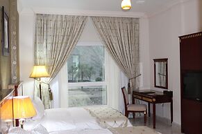 Pioneer Hotel Apartments