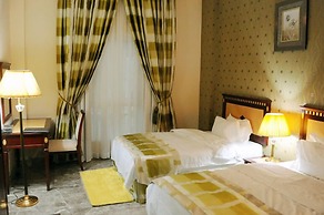 Pioneer Hotel Apartments