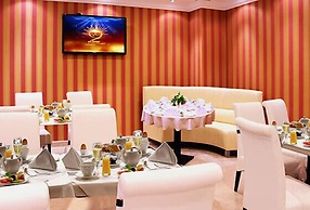 Pioneer Hotel Apartments