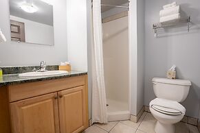 Basecamp Lodge Golden