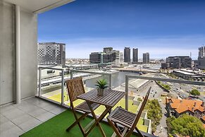 Waterfront Melbourne Apartments