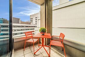 Waterfront Melbourne Apartments