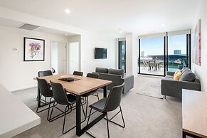 Waterfront Melbourne Apartments