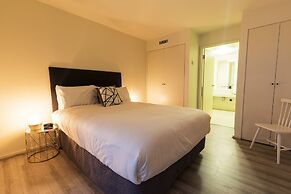 Waterfront Melbourne Apartments