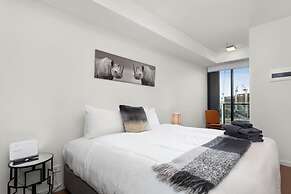 Waterfront Melbourne Apartments