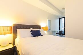 Waterfront Melbourne Apartments