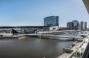 Waterfront Melbourne Apartments