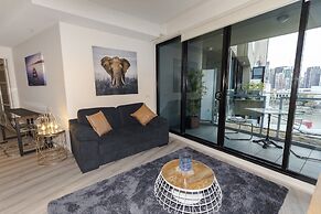 Waterfront Melbourne Apartments
