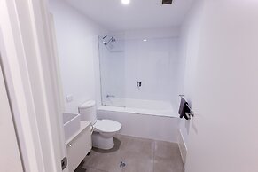 Waterfront Melbourne Apartments