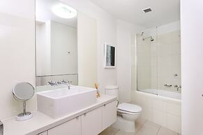 Waterfront Melbourne Apartments