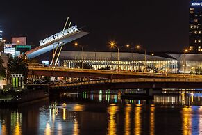 Waterfront Melbourne Apartments