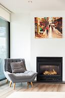 Waterfront Melbourne Apartments