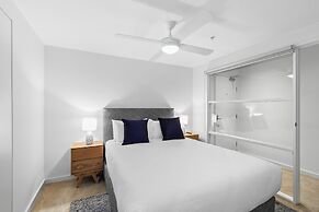 Waterfront Melbourne Apartments