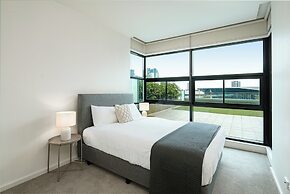 Waterfront Melbourne Apartments