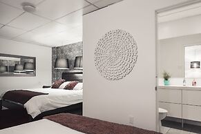 MTLVacationRentals - The Entertainer