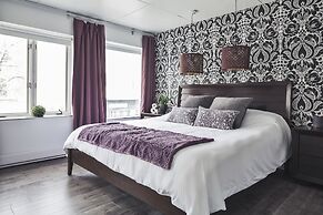 MTLVacationRentals - The Entertainer