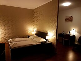 Hotel Modena