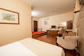 Passage Boutique Hotel