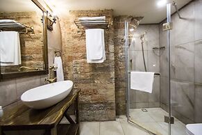 Passage Boutique Hotel