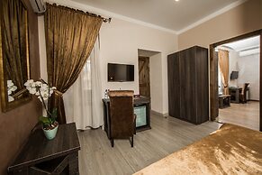 Passage Boutique Hotel