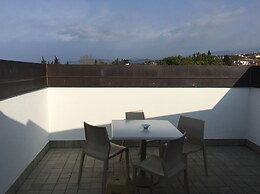 Vialeromadodici Rooms & Apartments