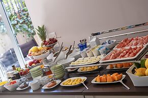 Vialeromadodici Rooms & Apartments