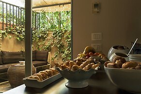 Vialeromadodici Rooms & Apartments