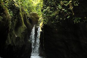 Corinto Pearl Eco Resort