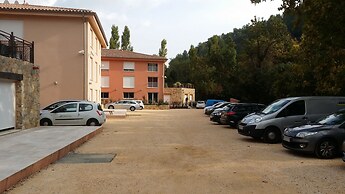The Originals City, Hôtel Les Bastides du Gapeau, Hyères Nord